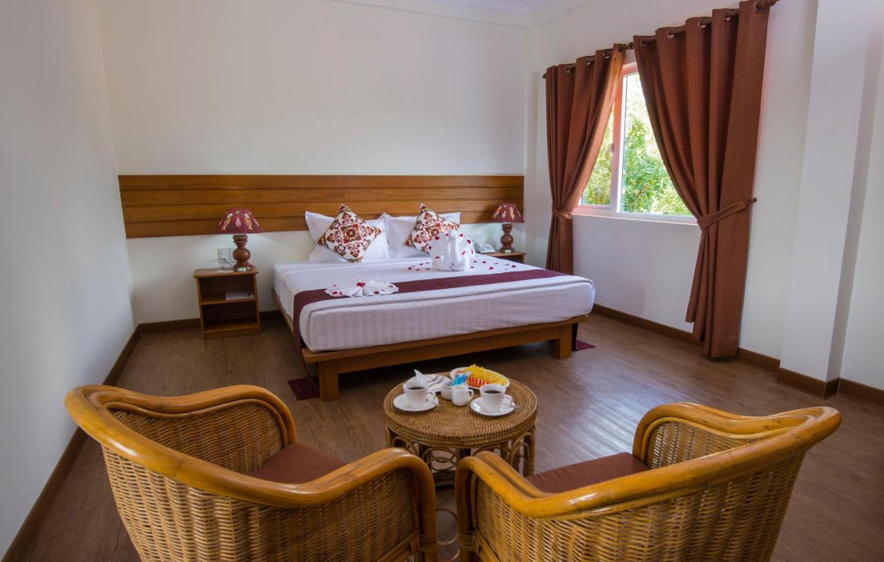 Royal Aykare Lodge باغان المظهر الخارجي الصورة